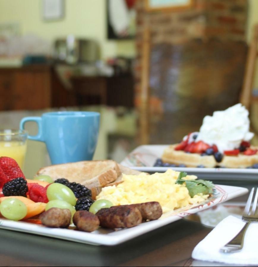 Hayden Creek Inn Springfield Center 外观 照片
