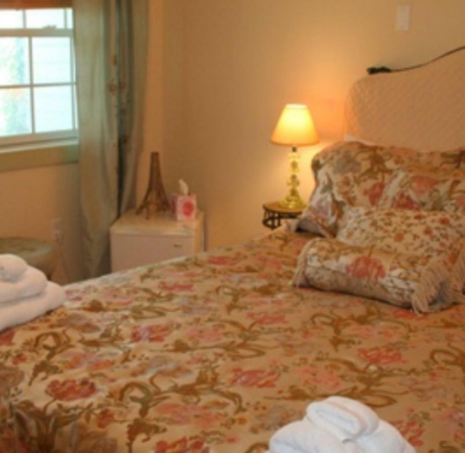 Hayden Creek Inn Springfield Center 外观 照片